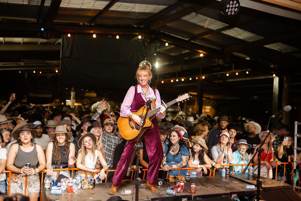 This Week In The Charts - 27th November 2023