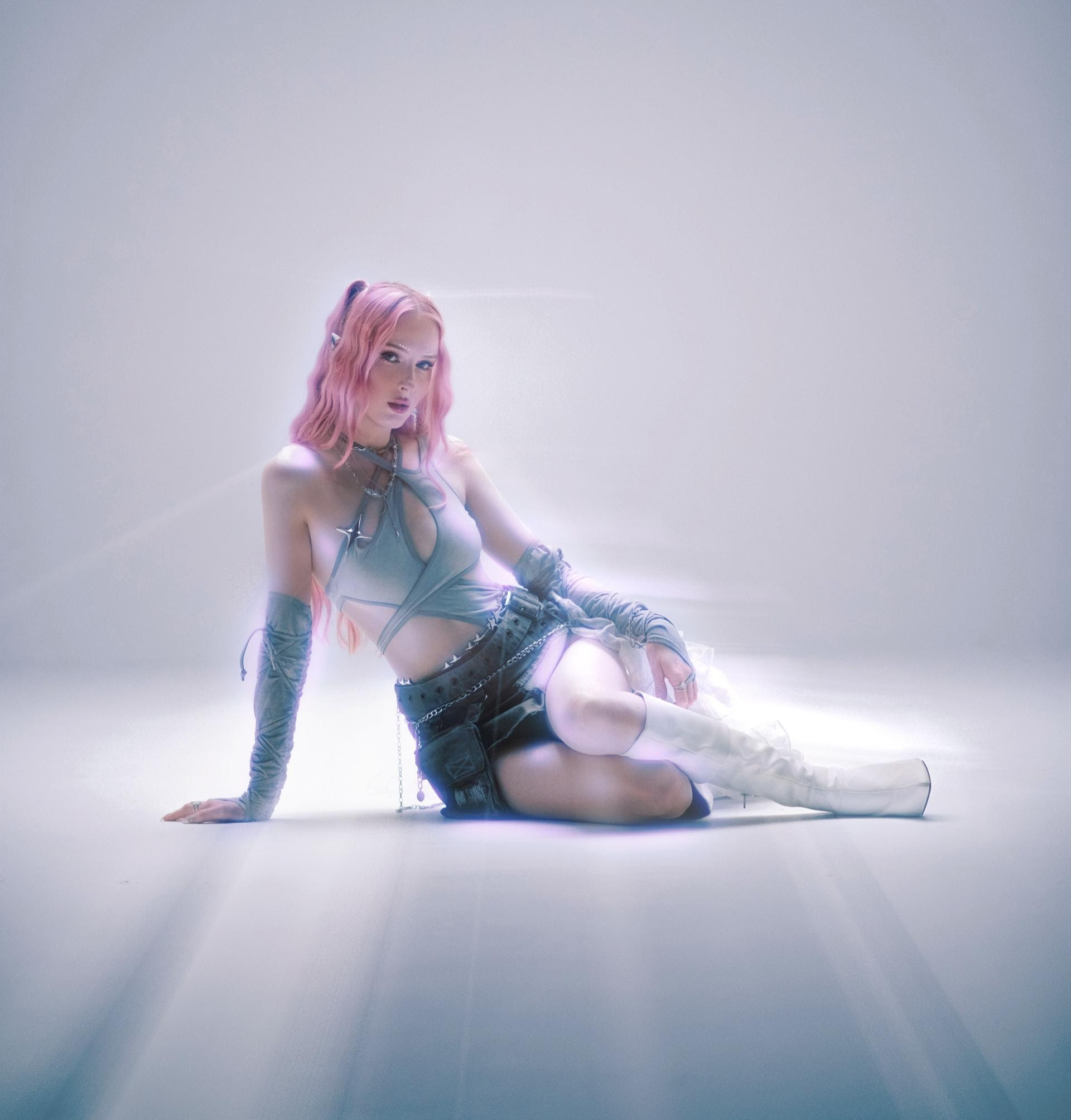 Feature: Chymes - Alien